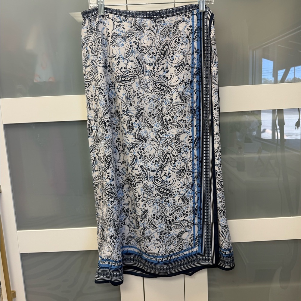 Versona Blue and White Paisley Border Maxi Skirt